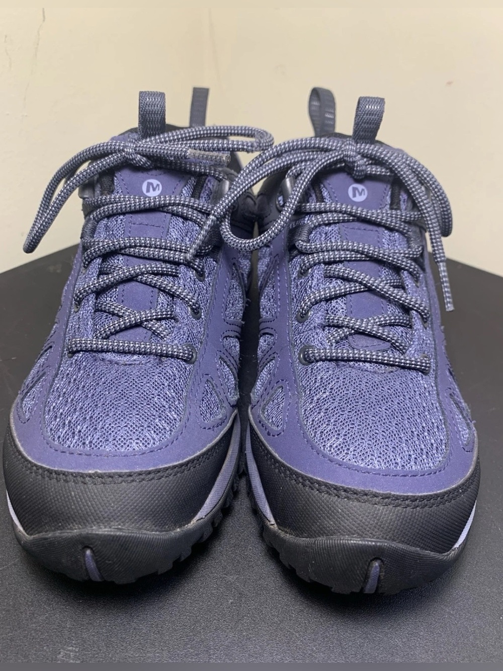 Women’s Merrell Hiking Shoes (Size 7 US) Good Condition